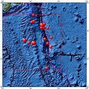 05月30日日本小笠原群岛地区8.0级地震图集_震中周边（10°×10°）过去1年5级以上地震分布图